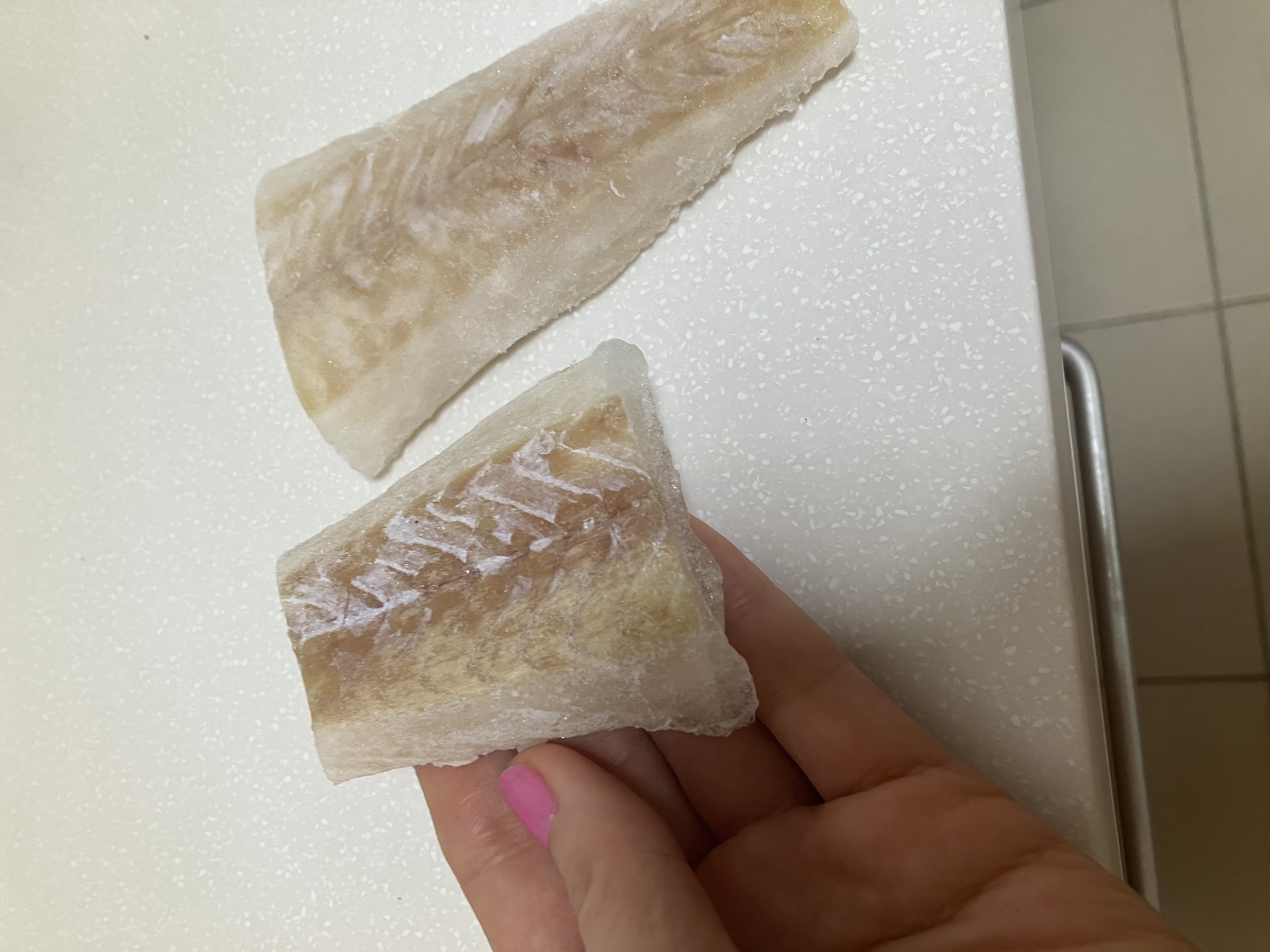 卖鱼七郎深海真鳕鱼块净重200g 去皮刺纯肉中段 实拍图
