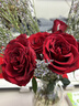 芊芊细语斗南基地直批发玫瑰鲜花全国速递配送女友礼物家用水养插花家庭 10支红玫瑰+送情人草+送保鲜剂 实拍图