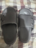 凉拖鞋男士夏季新款室内家居防滑浴室洗澡踩屎感厚底情侣一字拖鞋 灰色 42-43 实拍图