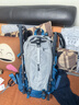 骆驼（CAMEL）【山栖】户外轻便登山包大容量专业徒步防水旅行背包双肩包  银灰 实拍图