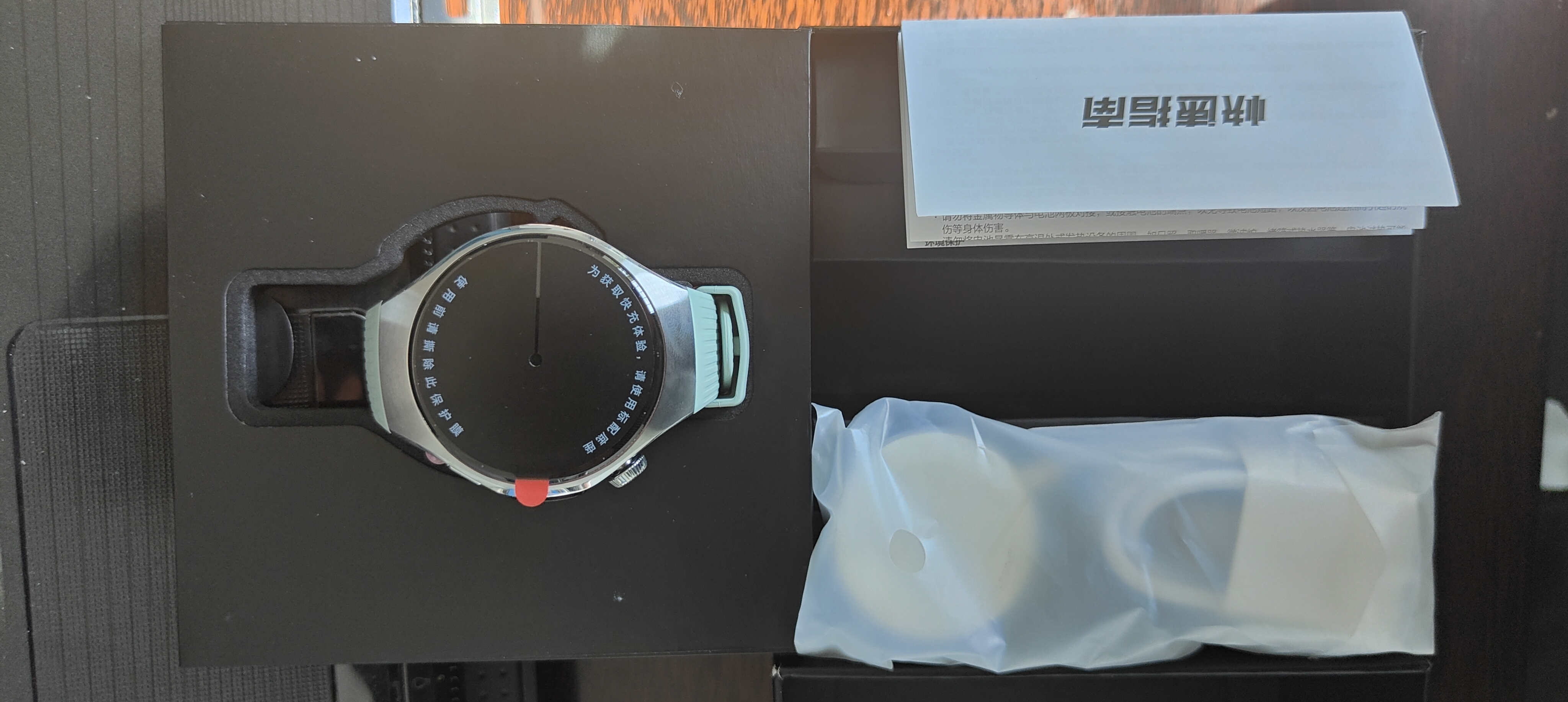 华为（HUAWEI） WATCH5 【咨询领优惠】华为新款手表 智能手表 首创X-TAP智感窗鸿蒙腕上小艺 eSIM先锋通信 极光绿 42mm 不锈钢表壳 氟橡胶表带 实拍图