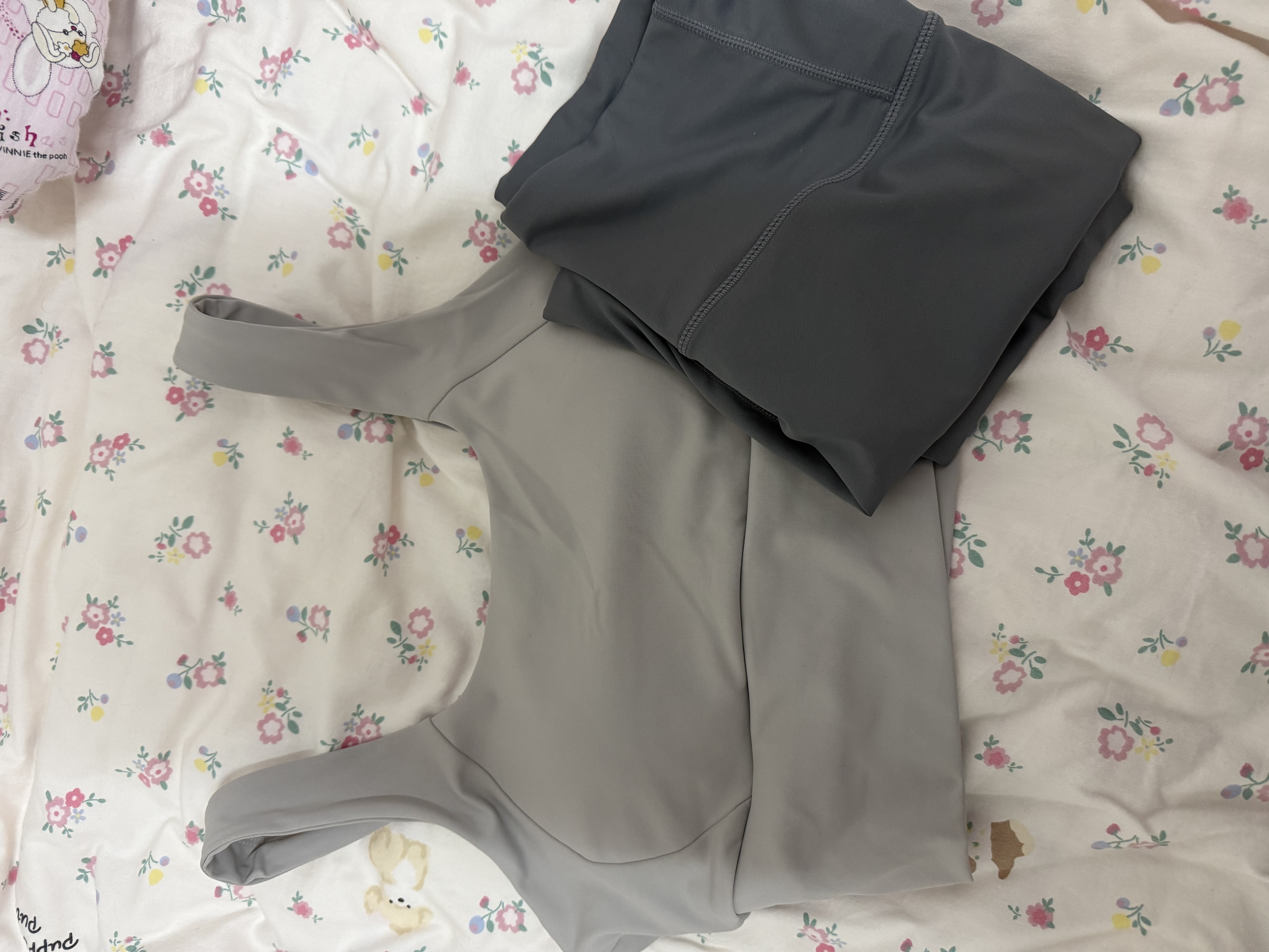 VICTORIATOURIST瑜伽服套装女夏季高强度运动内衣速干普拉提健身背心长裤灰L 实拍图