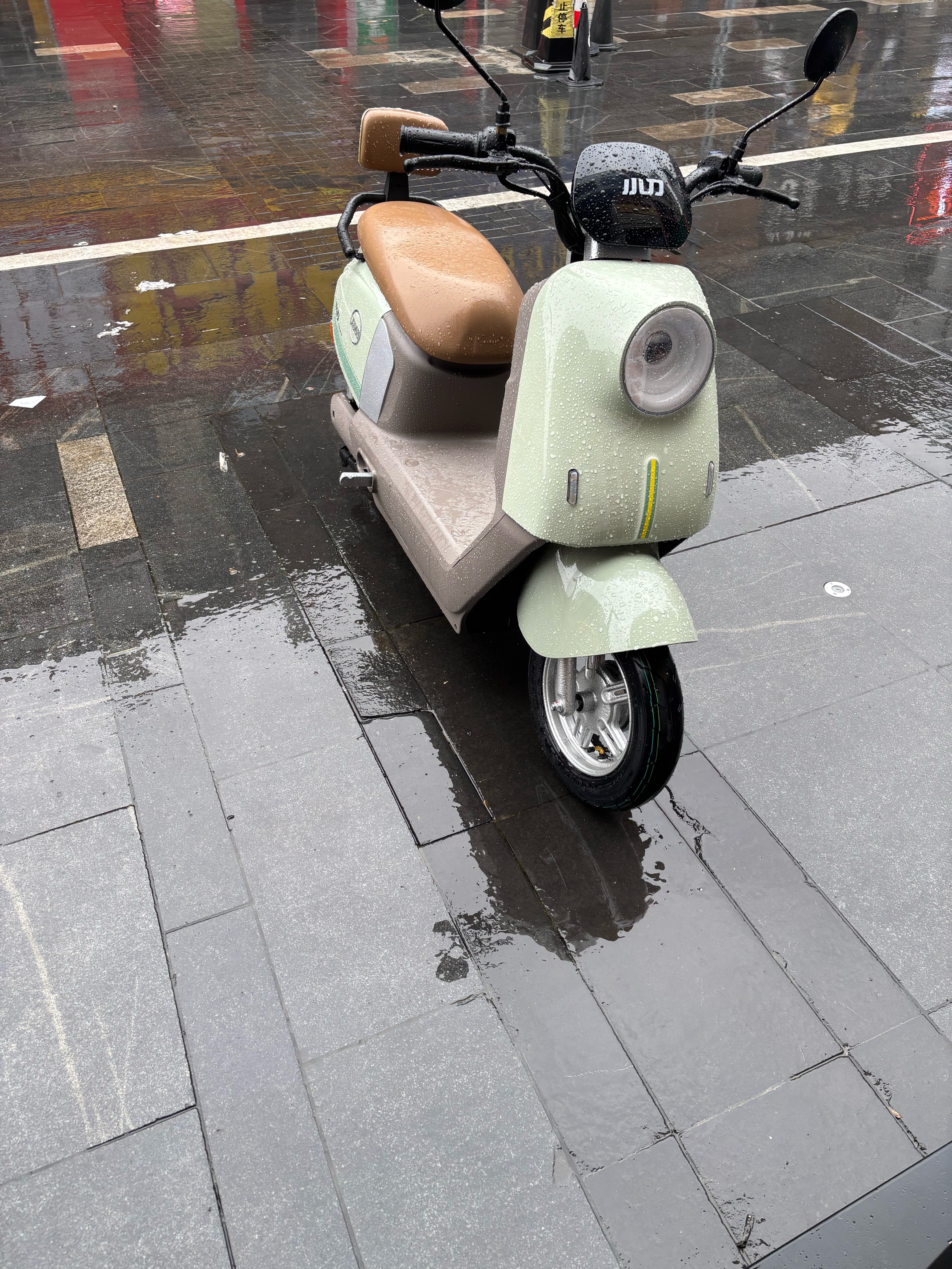 小刀电动车60V20Ah铅酸电动摩托车智荟蓝牙解锁电摩踏板通勤电瓶车 青瓷绿-蓝牙解锁 实拍图