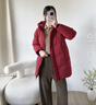 波司登（BOSIDENG）冬季羽绒服女士宽松休闲加厚90绒连帽百搭舒适外套B250245128 【新年红】醇酒红1856-送长辈 -店长推荐 S 160/84A 体重约100-110斤 实拍图