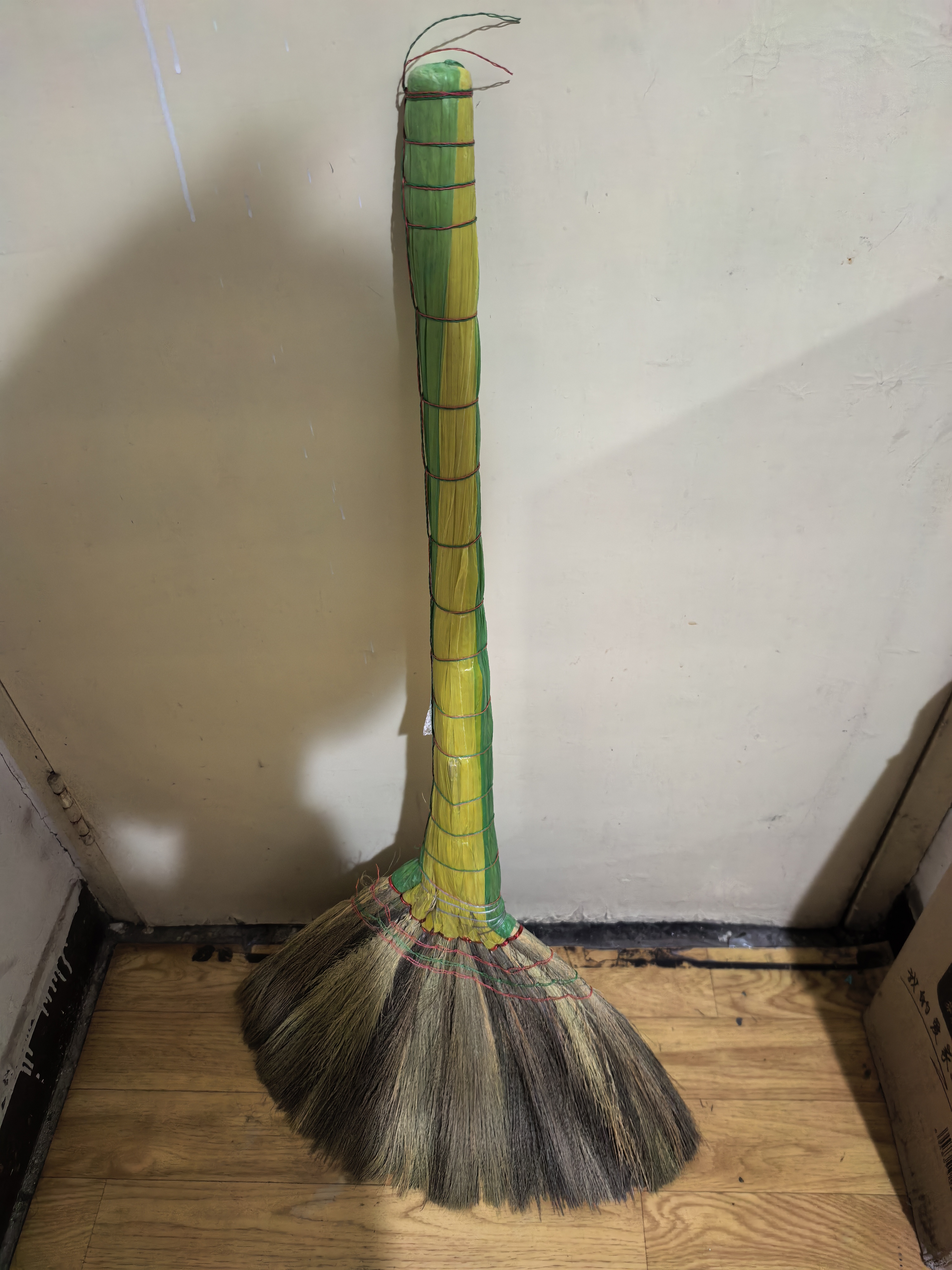 科力邦（Kelibang） 扫把 芒草白净苗植物编织小扫帚 物业工厂学校环卫家庭清洁笤帚原柄（个）KB1403 实拍图