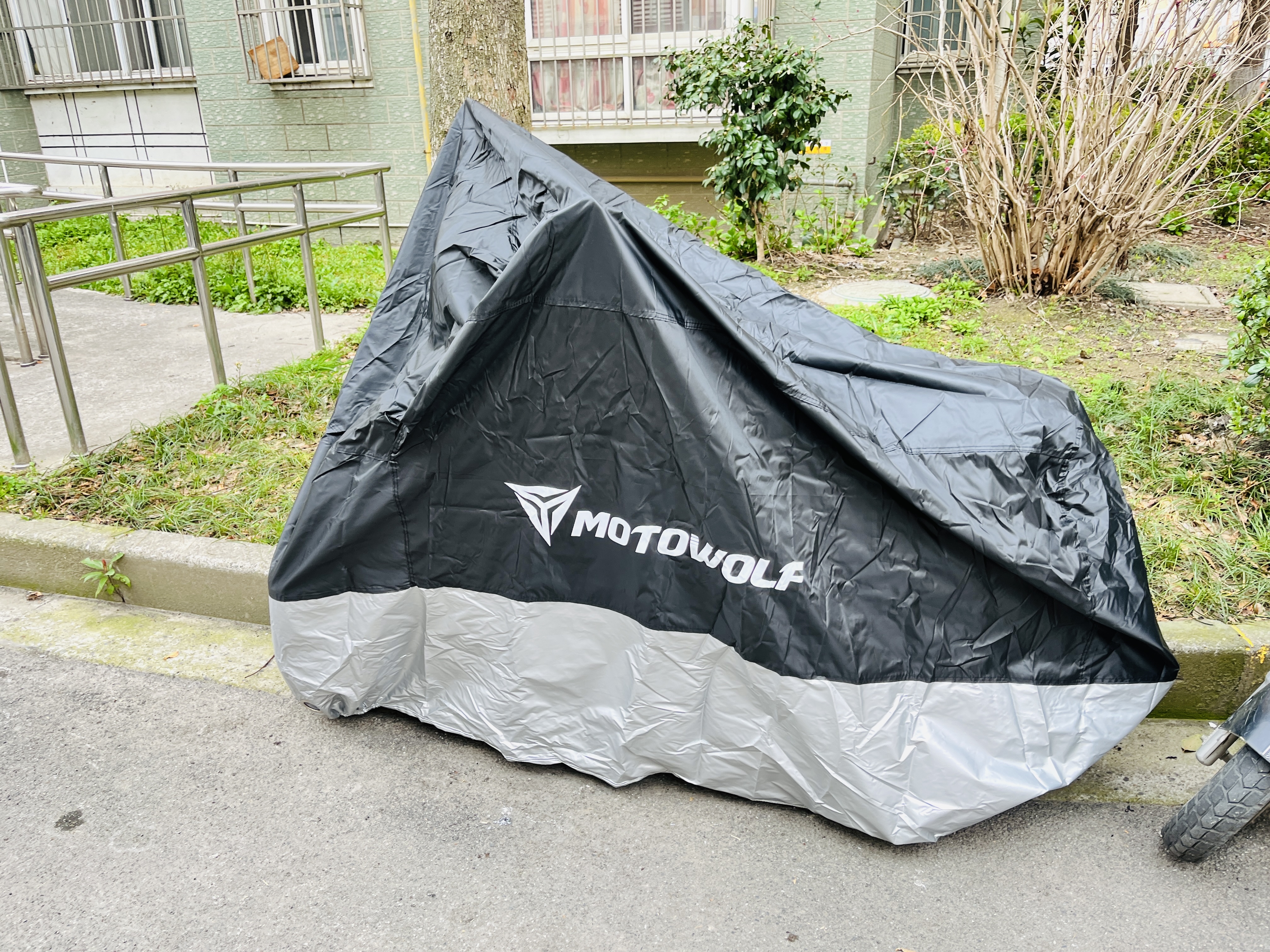 摩多狼（MOTOWOLF）摩托车车罩车衣电动车宝马哈雷防晒防雨防尘罩踏板车车套加厚加大 实拍图
