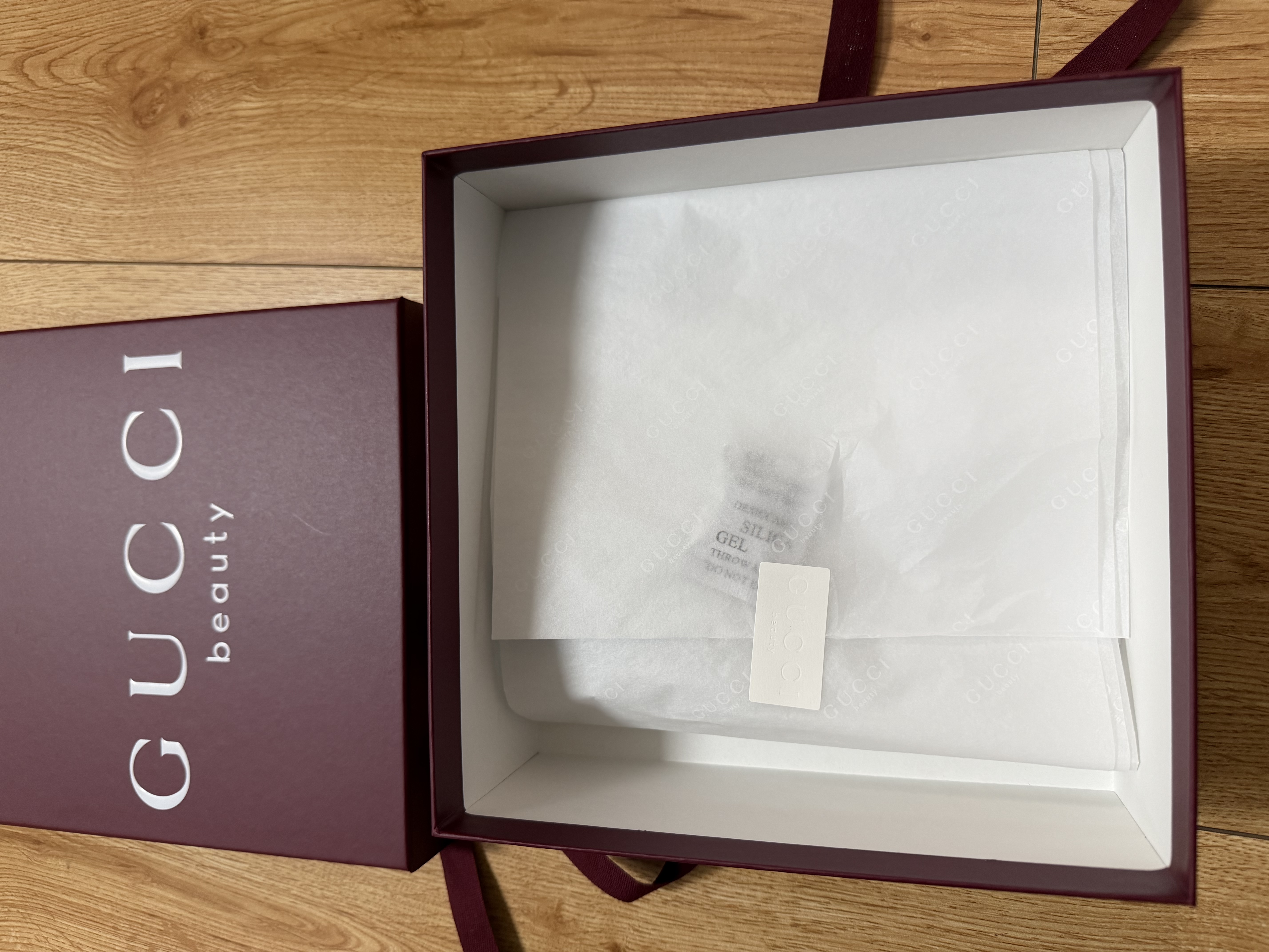 古驰（GUCCI）口红倾色丝润唇膏礼盒132 奶油米棕 生日礼物送女友送老婆 实拍图