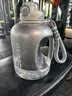恩尔美（nRMEi）运动水杯大容量夏耐高温tritan吨桶吨茶水分离男健身大肚水壶杯子 【进口tritan】渐变银2600ml【吸管直饮/茶仓/刻度】 实拍图