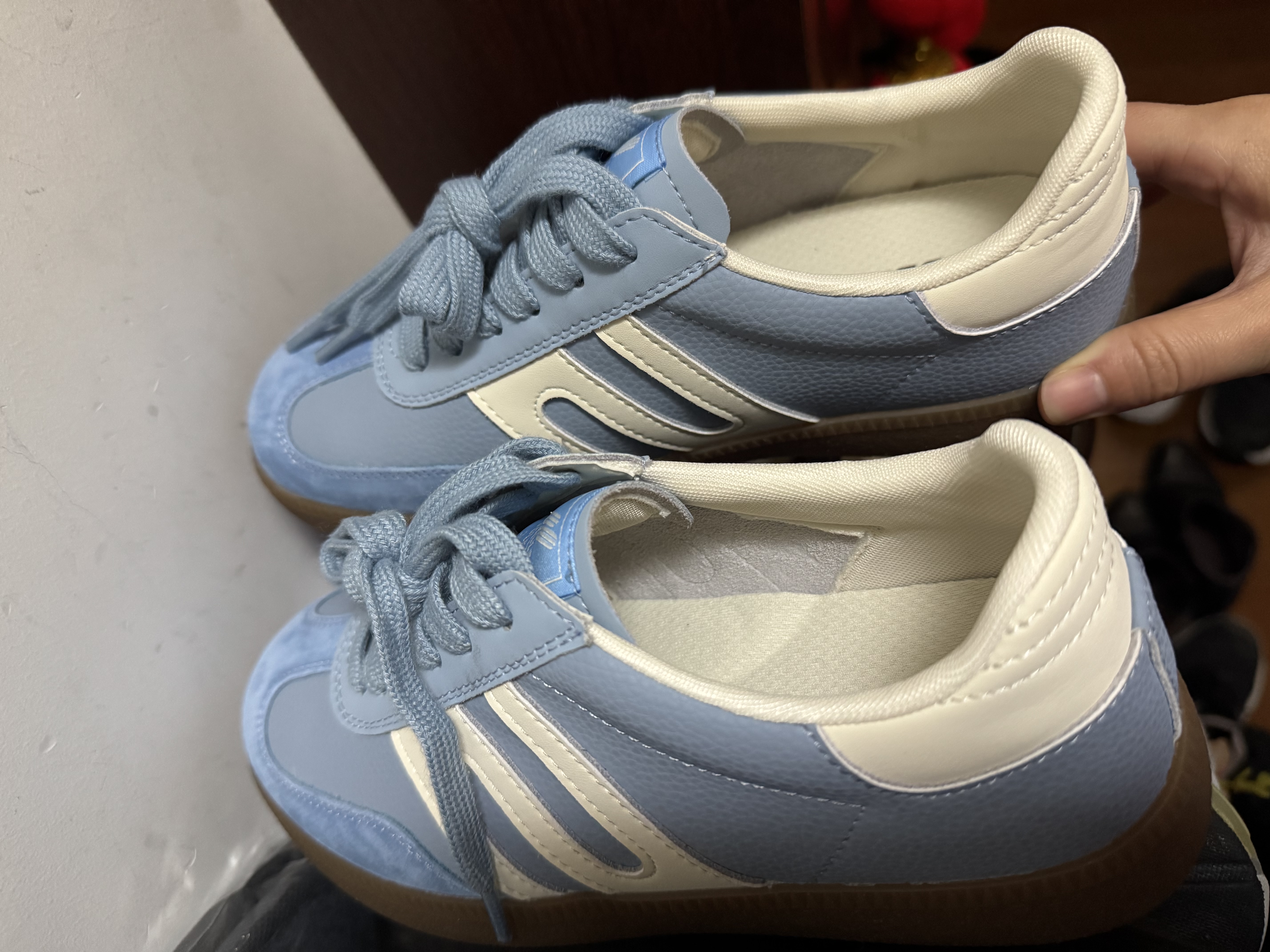 百丽女鞋复古拼色德训鞋春夏款百搭简约运动休闲鞋B2614AM5 蓝色 37 实拍图