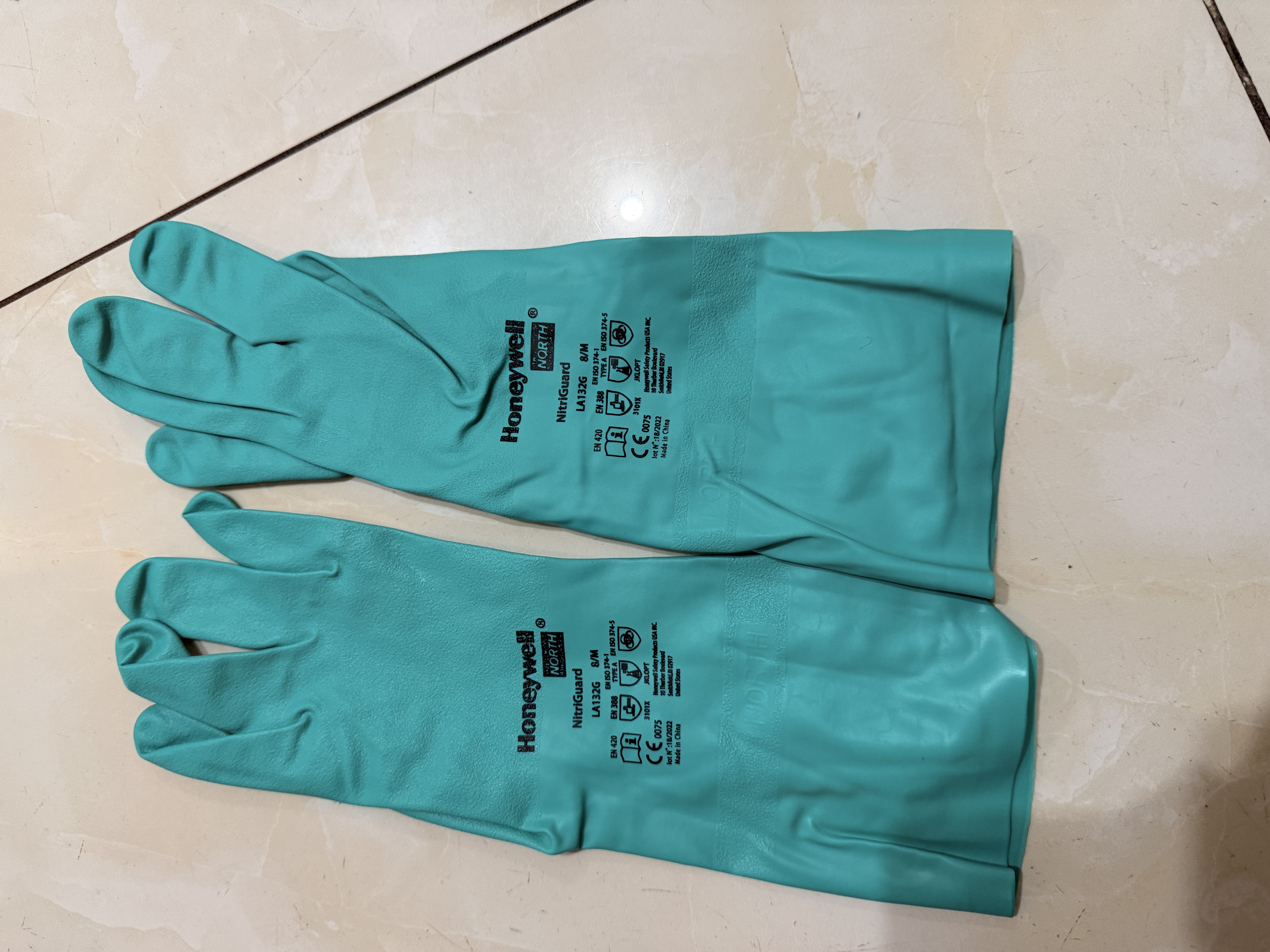 霍尼韦尔洗碗手套丁腈橡胶 家务厨房保洁洗衣防水防滑耐磨 工业防化耐酸碱工作专用劳保防护手套男女 加厚植绒款 1双 厚0.38mm LA132G M【8码】 实拍图