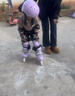 斯威（SWAY）轮滑鞋儿童溜冰鞋男女童初学套装中小学滑轮滑冰旱冰鞋成人直排轮 莫紫八轮全闪+头盔护具+一体支架 M (适合6-12岁)平时鞋码31-36 实拍图