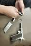 新款AQK1911黄河牌高端发射器模型正品玩具枪全冰凉安全模型手枪 十代精调版力量王+13件套（钨钢色） 实拍图