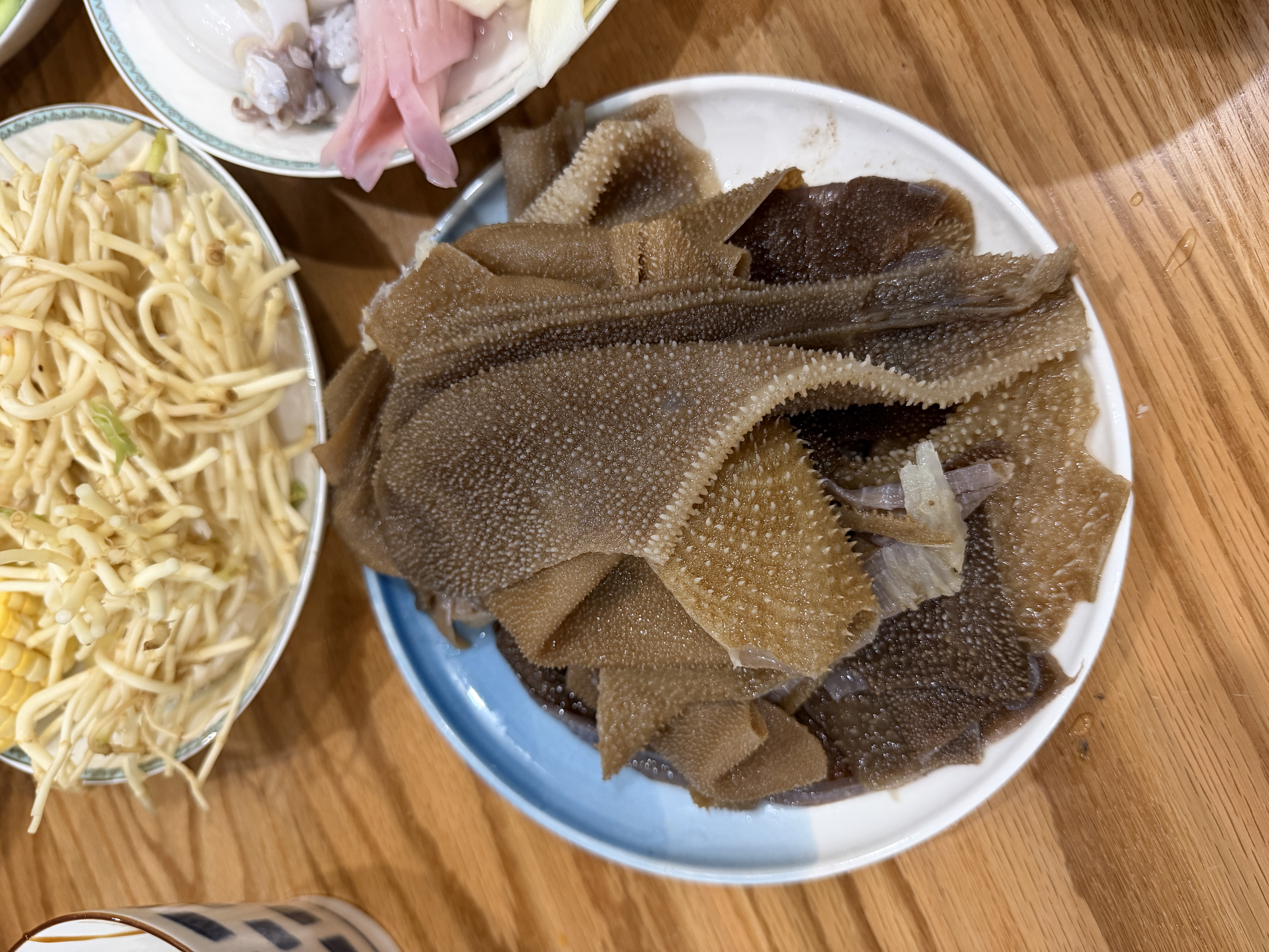 赶牛人大片毛肚新鲜 千层肚 黄牛百叶牛杂金钱肚 叶片 商用火锅冒菜食材 精品毛肚+黑千层+白千层各1斤 新鲜日期（发顺丰快递） 实拍图