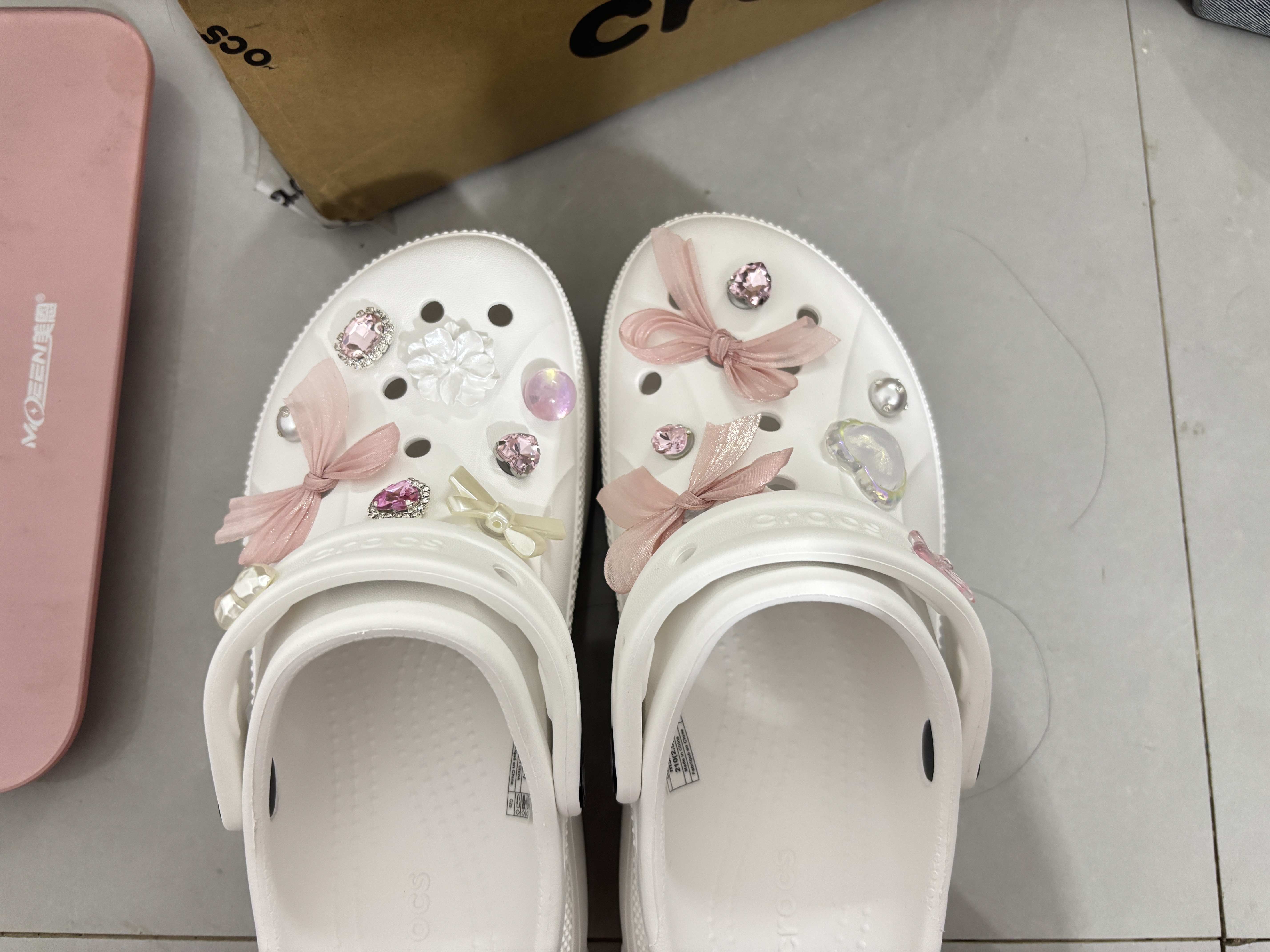 卡骆驰（CROCS）贝拉洞洞鞋沙滩鞋包头女鞋厚底拖鞋|210062 白色-100（含智必星） 35 (210mm) 实拍图