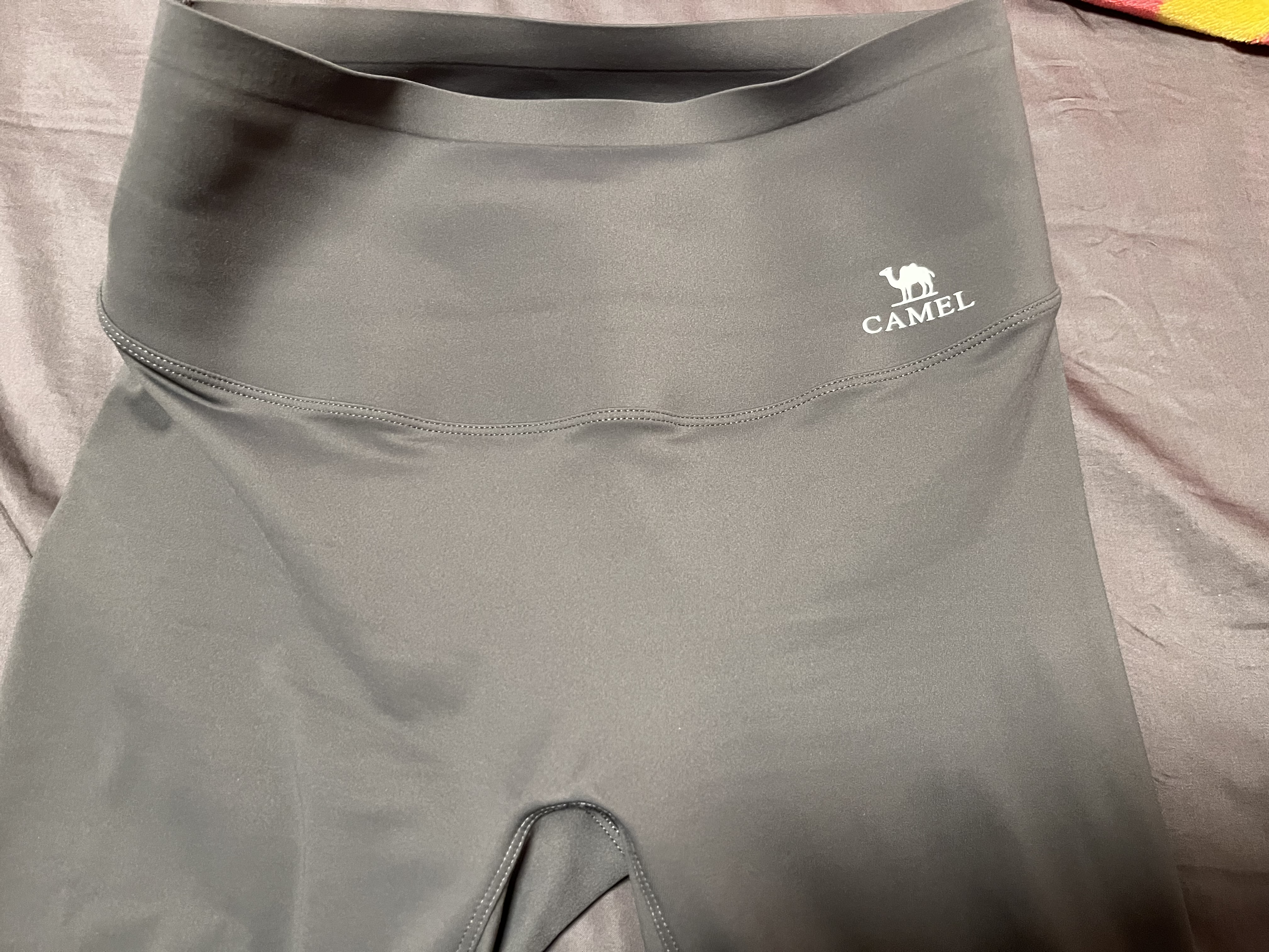骆驼（CAMEL）防晒鲨鱼裤女弹力瑜伽健身跑步运动裤 Y25CY1L7005A5 月岩灰 L 实拍图