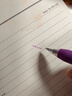 斑马牌（ZEBRA）JJ15 按动中性笔 签字笔 0.5mm子弹头啫喱笔水笔 彩色学生考试笔 紫色 单支装 实拍图