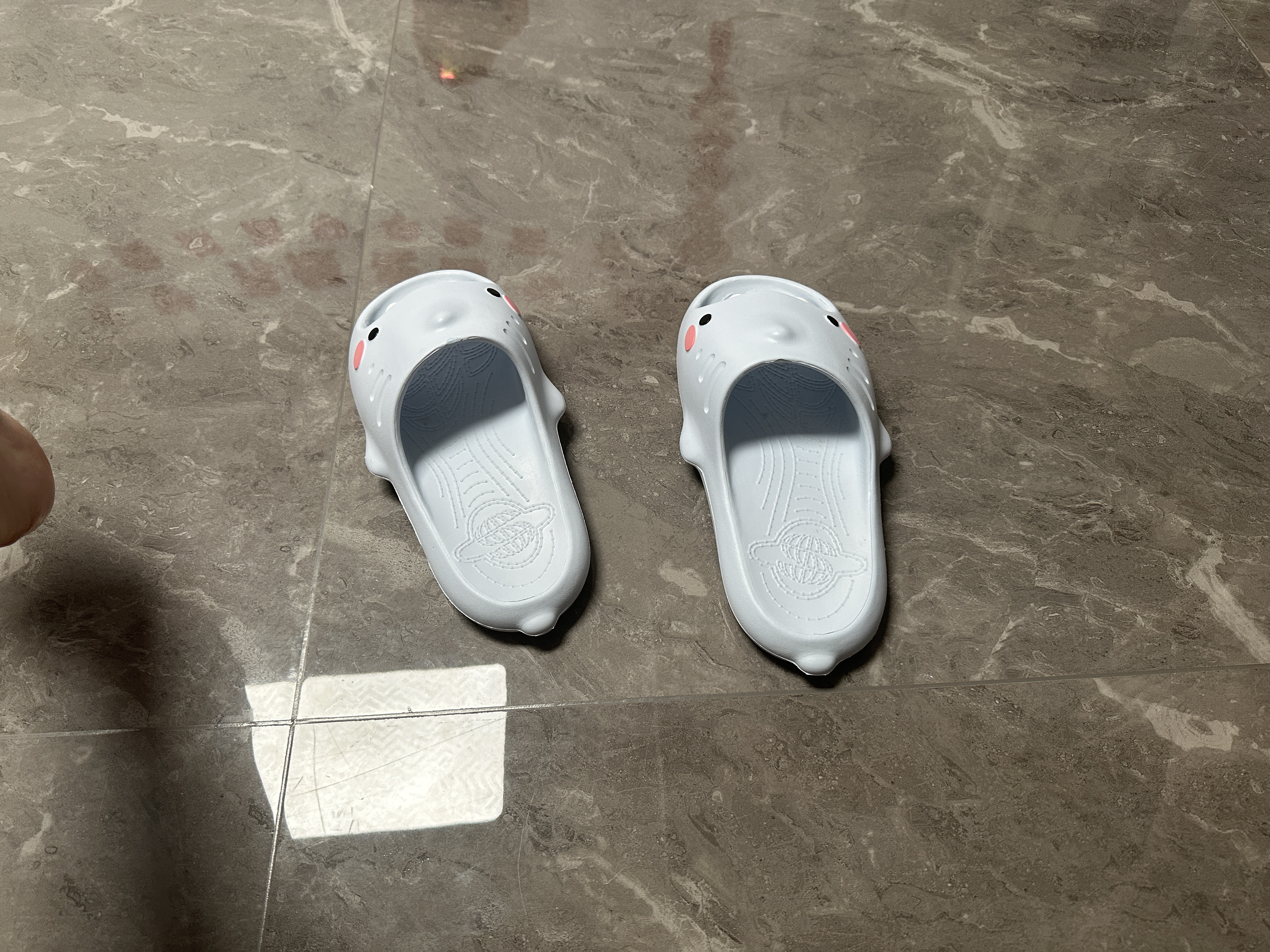 chikoku新款小萌鲨拖鞋女夏季家居可爱厚底防滑情侣鲨鱼凉拖鞋男夏 实拍图