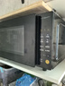美的（Midea）家用变频微波炉平板式易清洁 800W微波速热 一键智能菜单 钻石背板 微晶面板加热20L（PM20M2） 实拍图