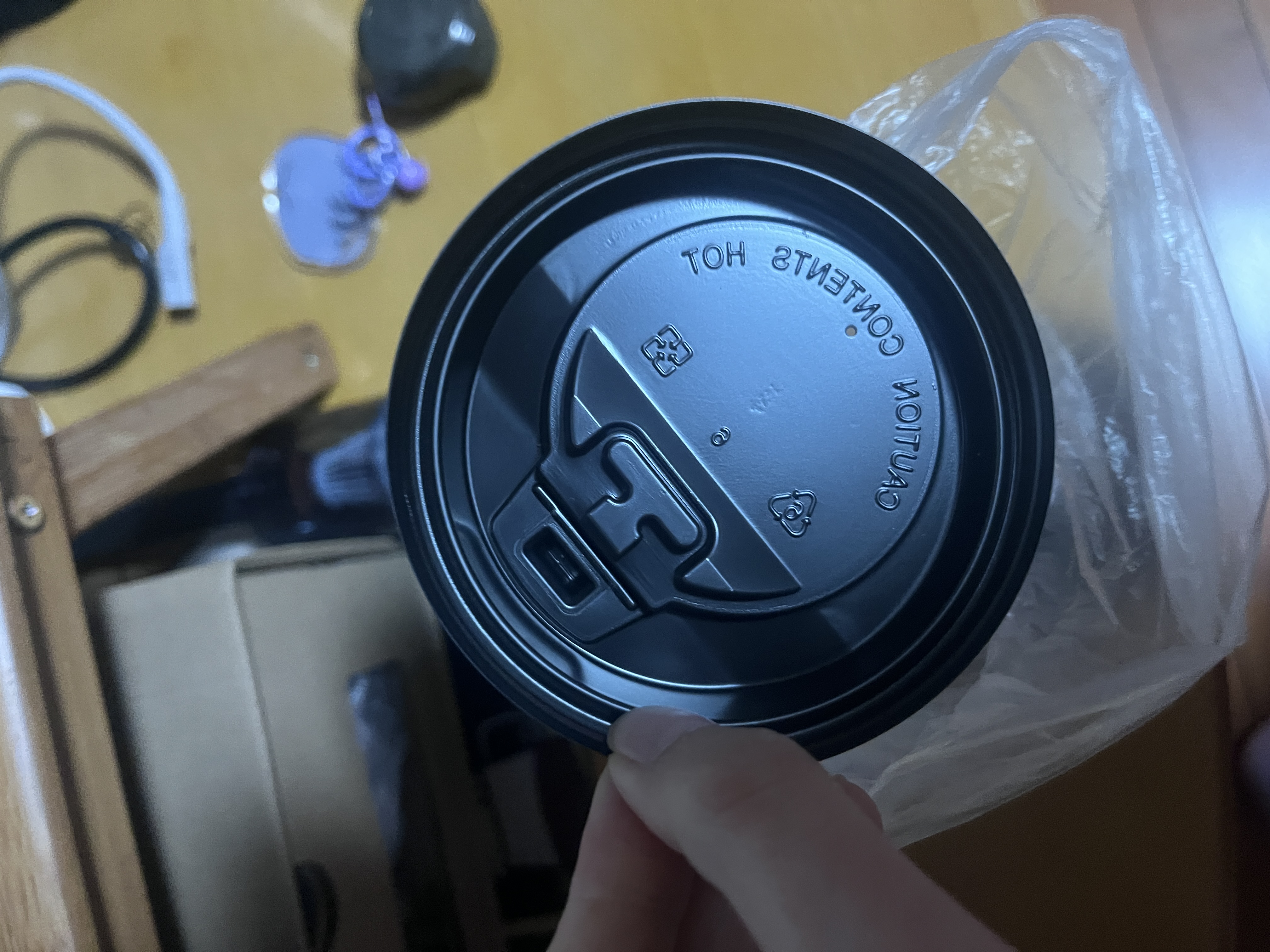 得力（deli）咖啡杯一次性纸杯加厚防烫防漏热饮奶茶杯外卖带盖20只 实拍图