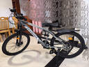 凤凰（Phoenix）山地自行车成人学生儿童变速辐条轮单车 ZB888 24英寸27速灰色 实拍图