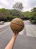 斯伯丁（SPALDING）篮球飞行员06十字型防尘吸湿皮料室内外通用7号成人青少年77-739Y 实拍图