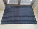 京东京造条纹拉绒入户垫 家用可裁剪除尘防滑吸水地垫进户门 灰色60*90cm 实拍图