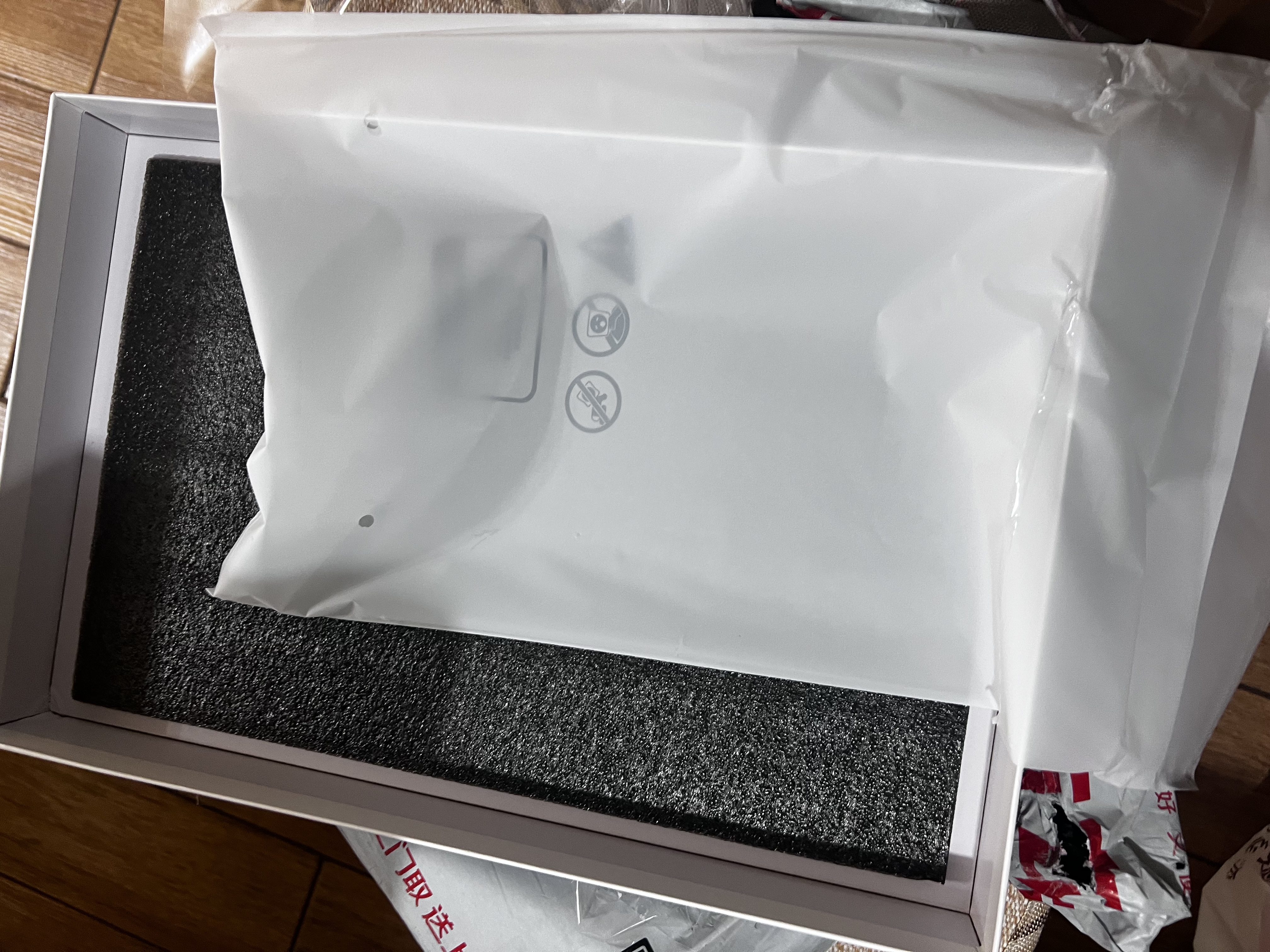 ARZOPA阿卓帕小卓 便携显示器 IPS便携屏 显示屏 扩展屏电脑显示器笔记本副屏手机 游戏机副屏一线直连 【高色域】金属机身|16.1”黑 实拍图