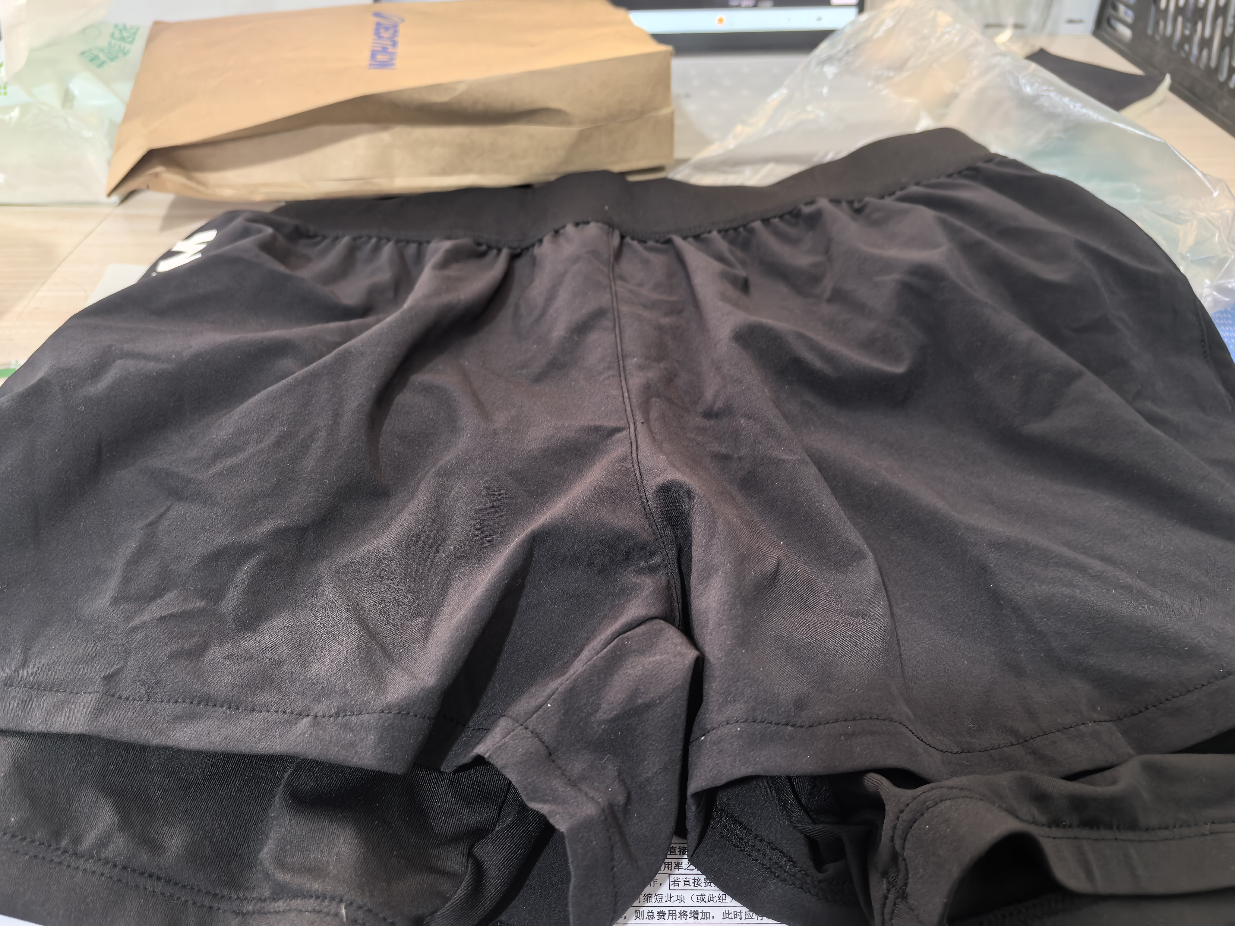 迪卡侬（DECATHLON）泳裤男短裤防尴尬游泳裤沙滩裤游泳短裤温泉裤泳衣海边游泳装备 【新款防尴尬】抗氯经典黑 M /42 内衬需紧身包裹，建议选小一尺码 实拍图