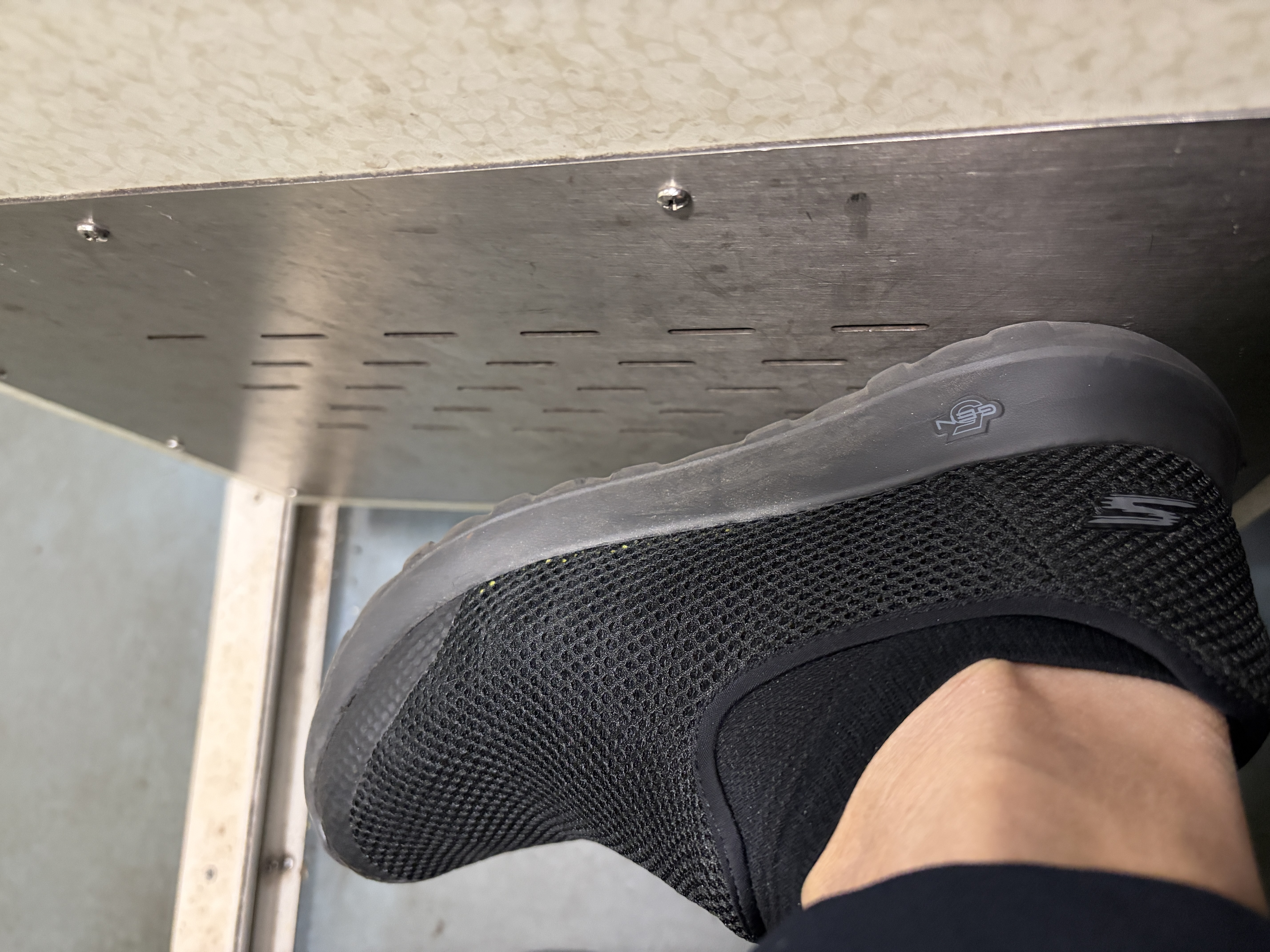 斯凯奇男鞋GOWALK简约透气通勤鞋轻便舒适缓震健步鞋216700 实拍图