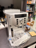 德龙（Delonghi）咖啡机 全自动咖啡机 欧洲原装进口 家用 自带打奶泡系统 ECAM22.110SB 银色 实拍图