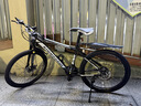 金武端自行车成人山地车公路赛车单车骑行变速超轻越野中学生初中青少年 顶配升级版-辐条轮-黑白色 24寸24速 实拍图