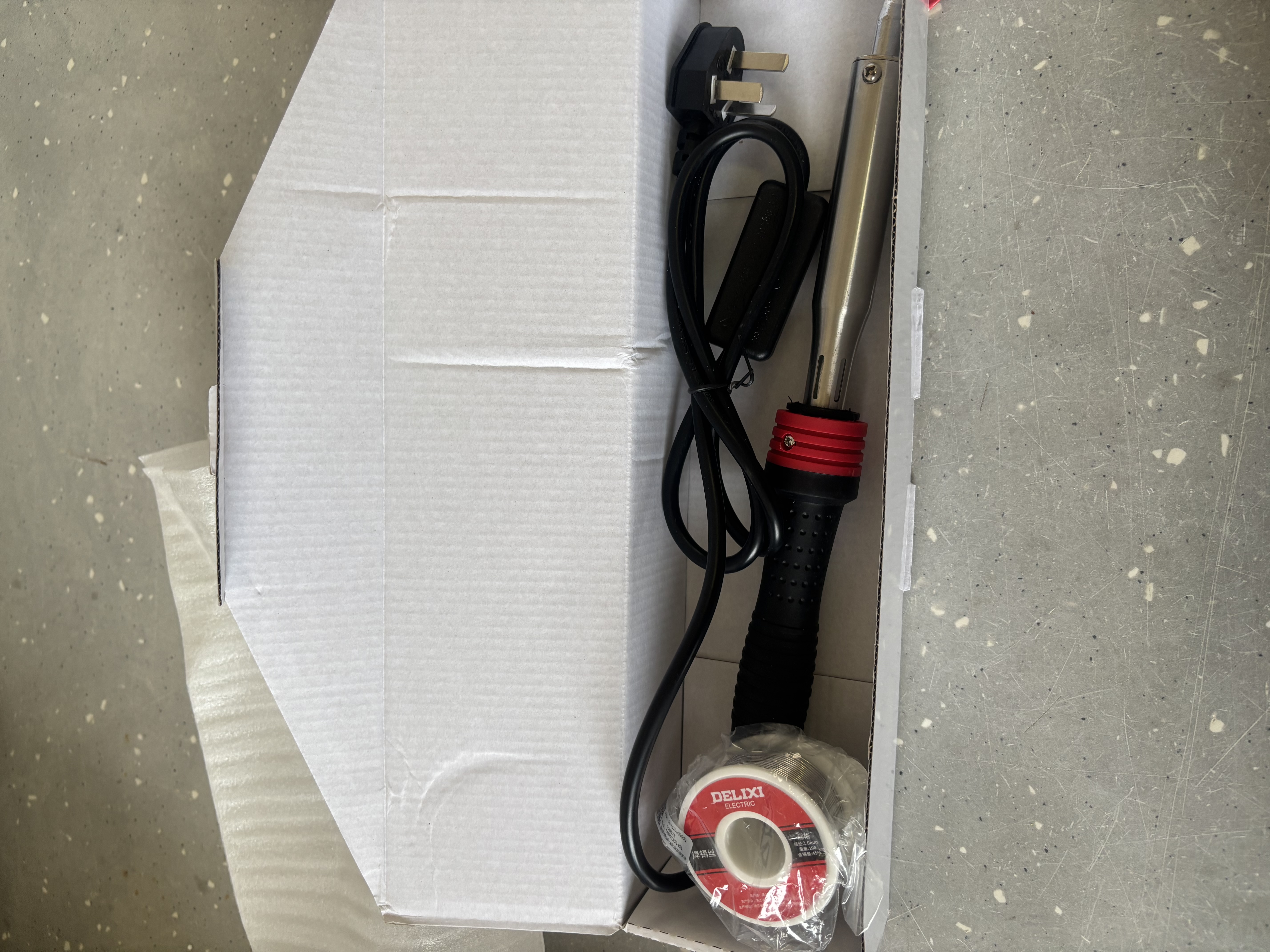 德力西电气（DELIXI ELECTRIC）电烙铁大功率外热式电焊笔家用维修焊接焊锡枪150W尖头(带开关) 实拍图
