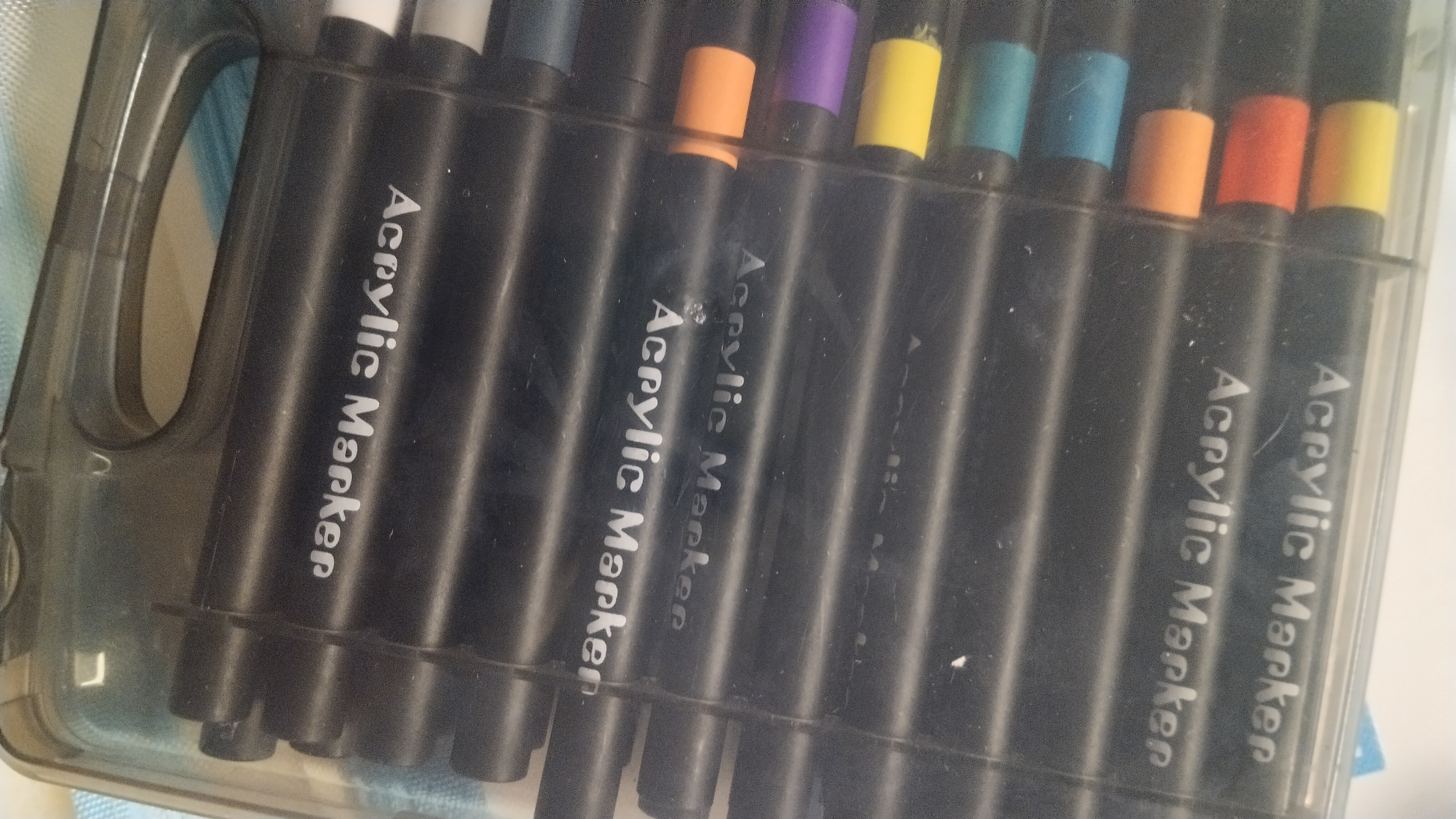软头丙烯马克笔小黑盒黑管马克笔儿童美术专用水洗可叠色水彩笔 小黑盒24色硬礼盒装活动款 实拍图