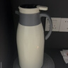 大牌同款保温壶家用大容量保温水壶热水壶暖水壶水瓶宿舍保温瓶 米白色 1.6L 实拍图