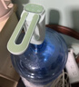 双枪抽水器桶装水办公家用饮水机电动抽水泵压水器定量可折叠浅绿色 实拍图