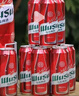 乌苏啤酒（wusu）京东自营双口味混合装（白啤500ml*9罐+红500ml*9罐）非原箱 实拍图
