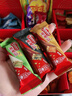 雀巢（Nestle）脆脆鲨鞭炮抱抱桶威化饼干休闲零食88条1029.6g办公室 独立包装 实拍图