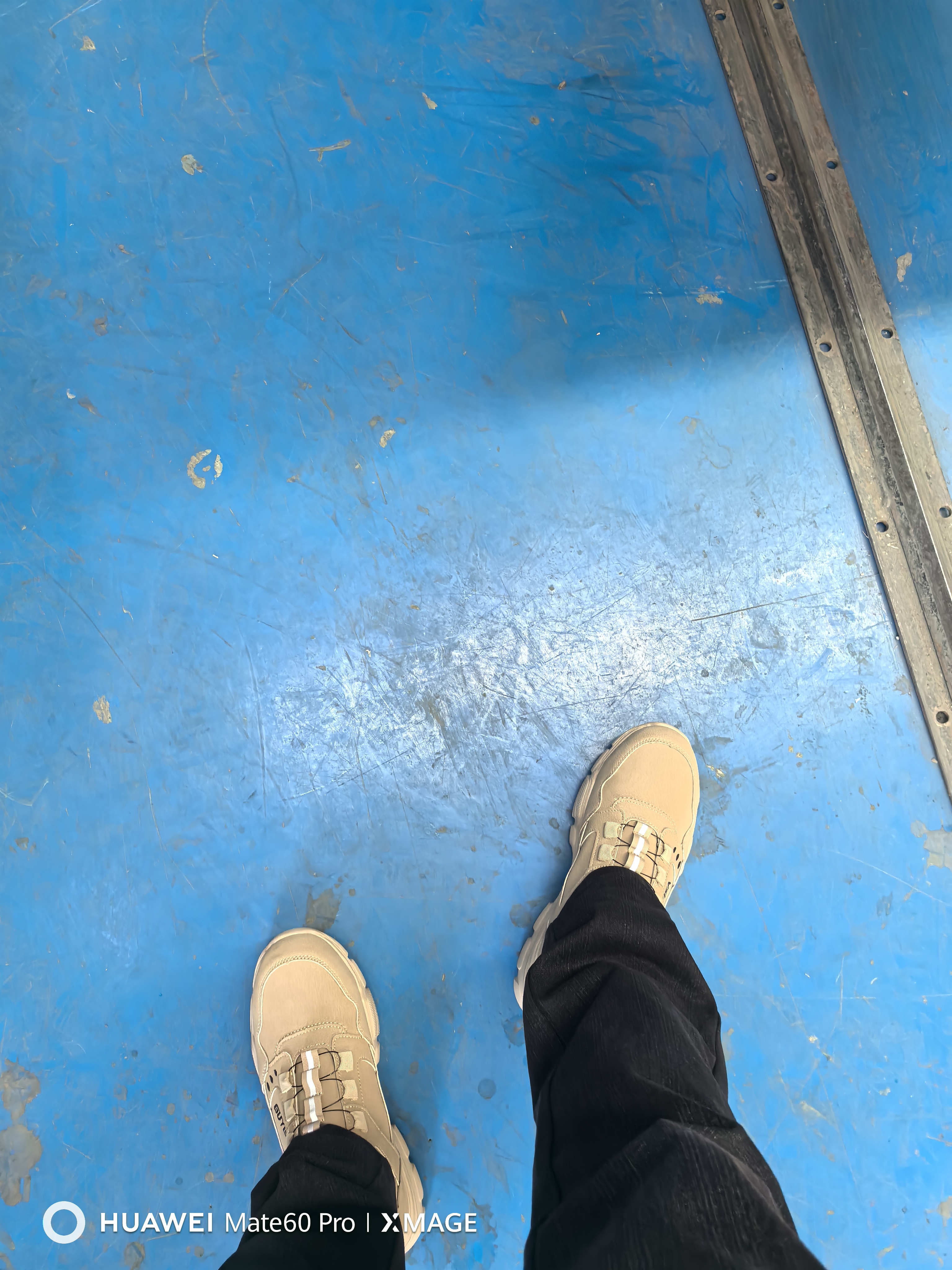 孚美尔劳保鞋男士高帮钢包头防砸防刺穿超轻防水工地安全工作鞋F055 42 实拍图