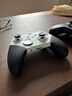 微软（Microsoft）Xbox无线游戏手柄 Elite 2精英2代二代 白色青春版 无线控制器 蓝牙 PC/平板/手机 Steam 明末 实拍图