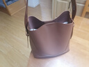卡里普斯（CALYPSO）礼物水桶包女神节托特单肩包软牛皮女包通勤简约女士真皮斜挎大包 奶茶棕 实拍图