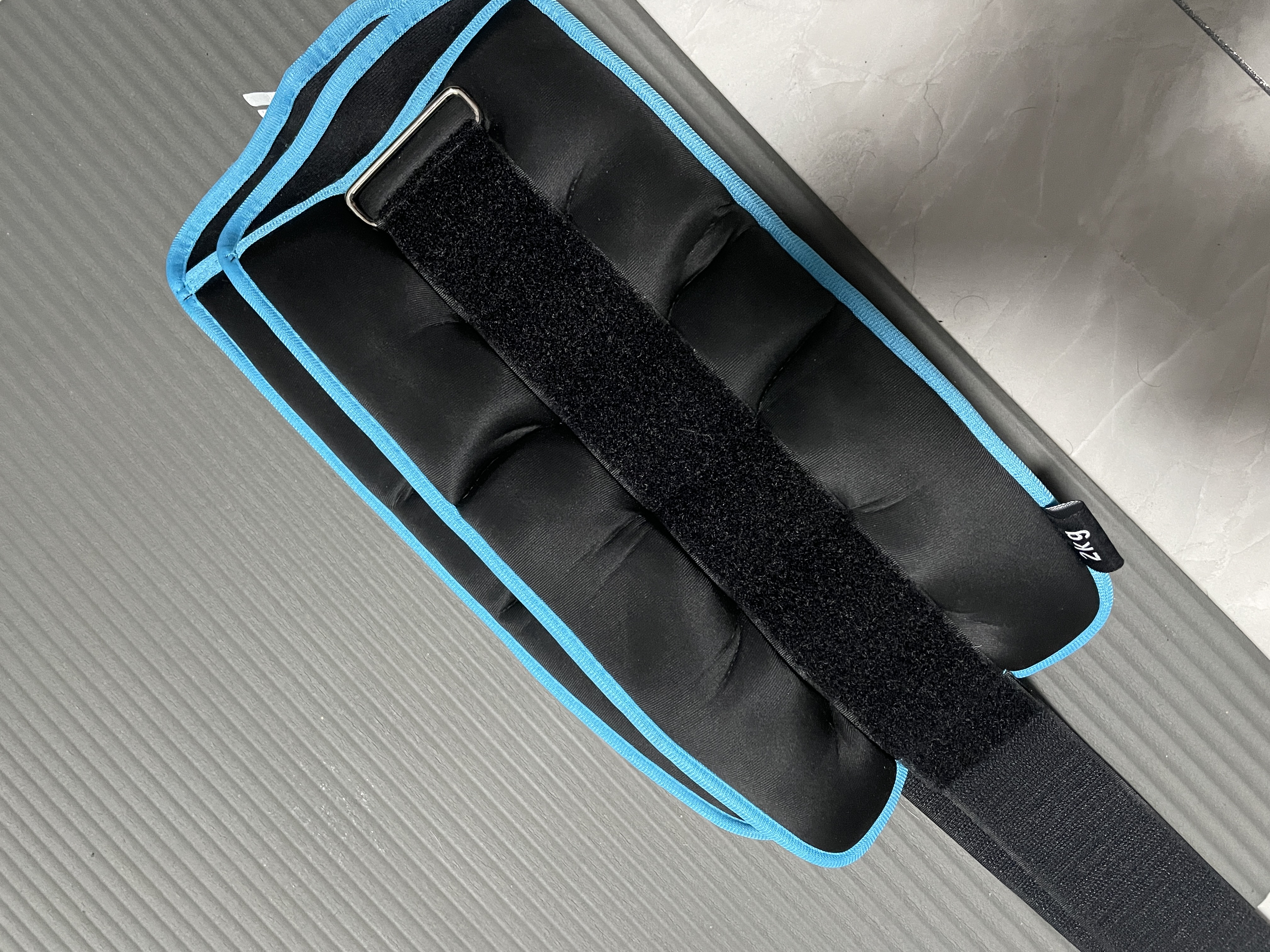 Ma fitness绑腿沙袋康复训练负重脚环配重1kg手脚通用腿部脚裸抗阻力铁砂袋 一对装4kg，单只2kg 实拍图