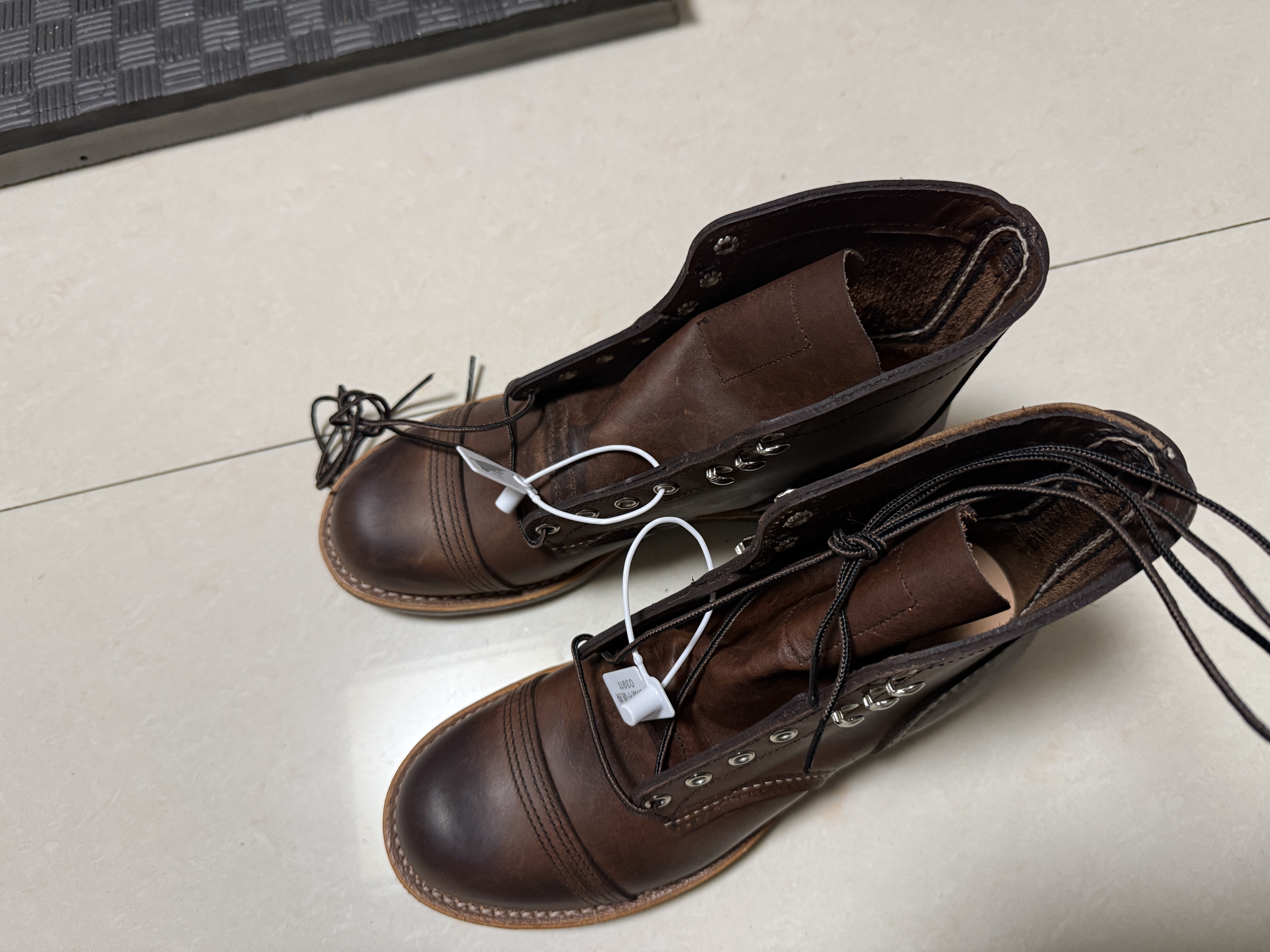RED WING红翼8111工装靴6寸铁道工D头油鞣皮牛皮琥珀色男鞋马丁靴 琥珀色 39 (7 美码D头) 实拍图