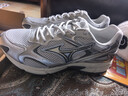 美津浓（MIZUNO）男女复古跑步运动鞋 舒适缓震 经典耐磨 多层次拼接 SPEED 2K 实拍图