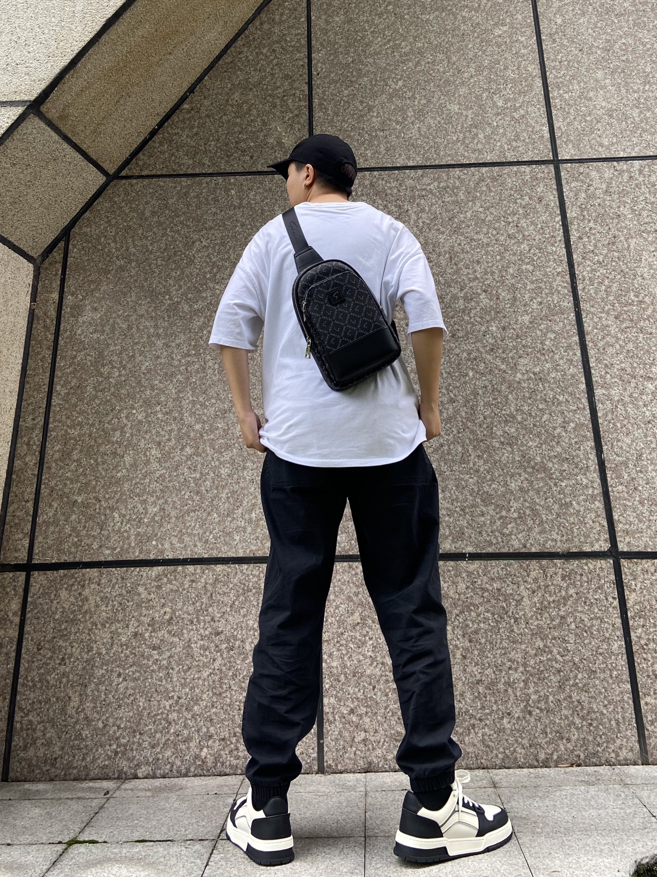 沙驰男包单肩包斜挎包2026新款商务通勤旅行健身品牌便携高端胸包男士 【黑色】官方正品/顺丰发货 实拍图