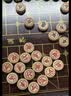 紫湖中国象棋高档加厚50号雕边实木便携折叠棋盘大号榉木象棋礼盒套装 实拍图