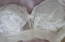 婧麒（JOYNCLEON）超薄哺乳内衣四级款大码大胸显小前开扣孕期产后喂奶孕妇文胸 健康白 XL 实拍图