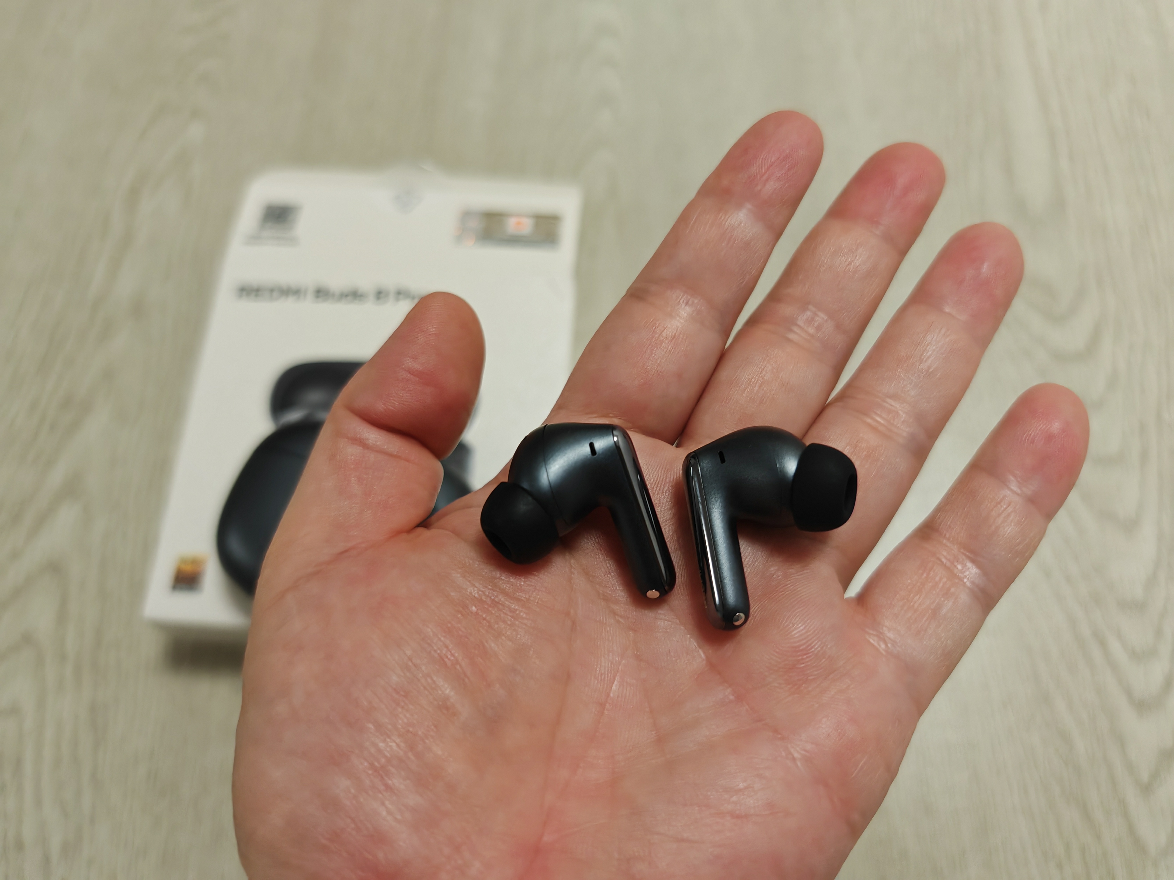 小米（MI）REDMI Buds 8 Pro 红米真无线蓝牙耳机 降噪入耳式 智能超长续航 适用于安卓苹果手机 玄悟黑 实拍图