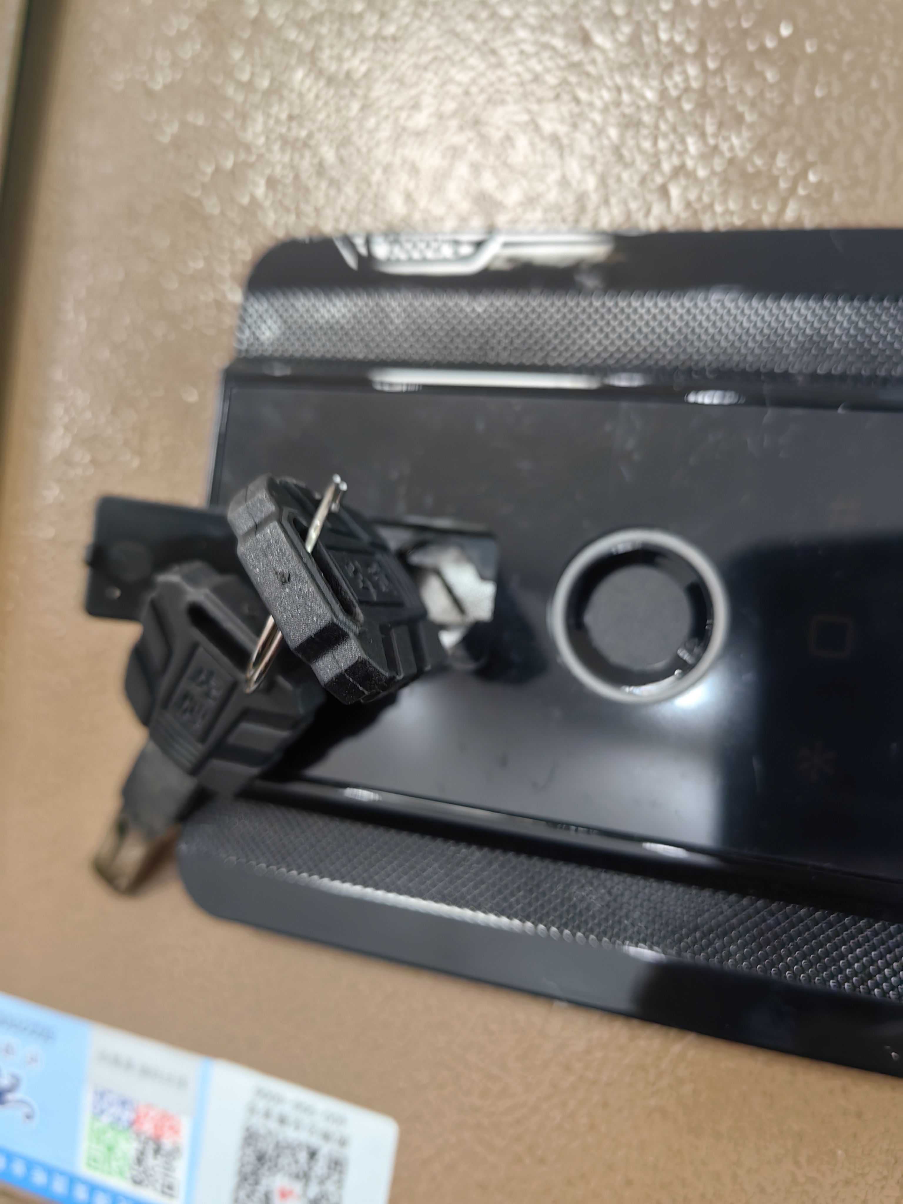 虎牌保险柜家用办公小型指纹密码免钥匙保管柜全钢防盗床头保险箱可入墙入柜 博瑞系列 25cm 咖啡金 实拍图