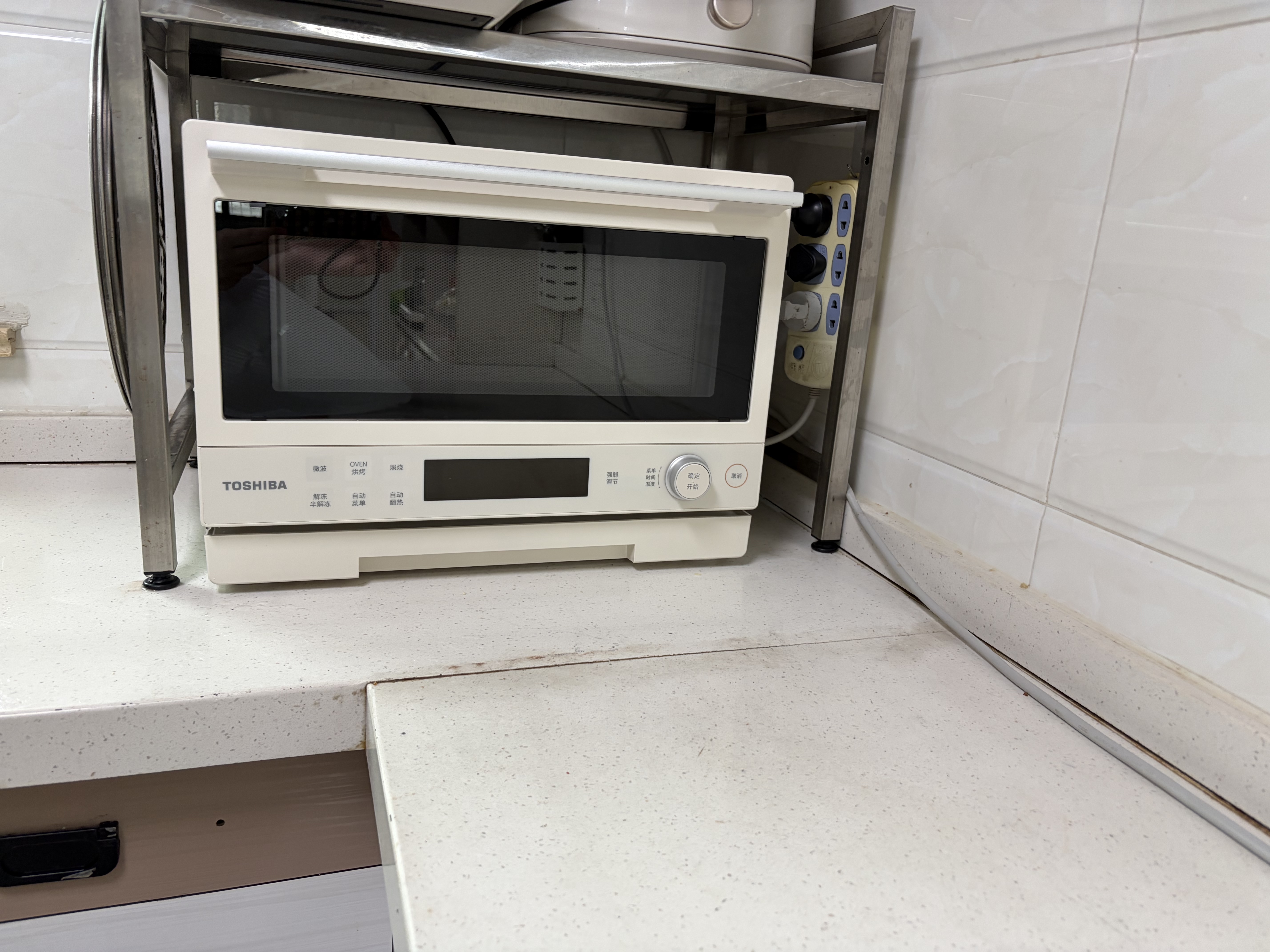 东芝（TOSHIBA）微烤一体机微波炉烤箱家用 东芝小奶椰特色石窑烤 20L ER-YR2211CNX 奶黄白 东芝小奶椰YR2211 实拍图