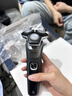飞利浦（PHILIPS）电动剃须刀欧洲整机进口 旋护5系Pro SkinIQ系列 清爽净剃AI刮胡刀 生日礼物送男友送老公S5887/10 实拍图